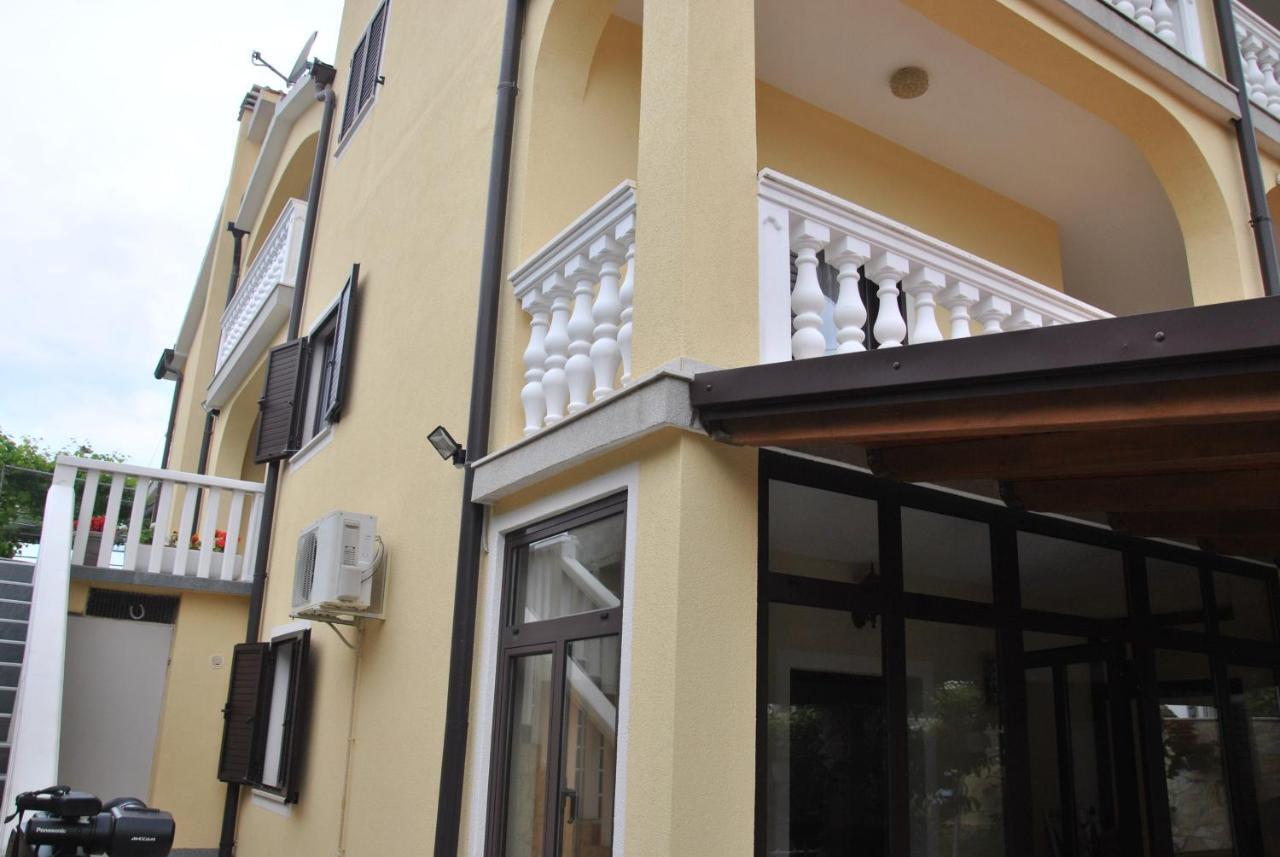 טרוגיר Apartments Villa Macola מראה חיצוני תמונה